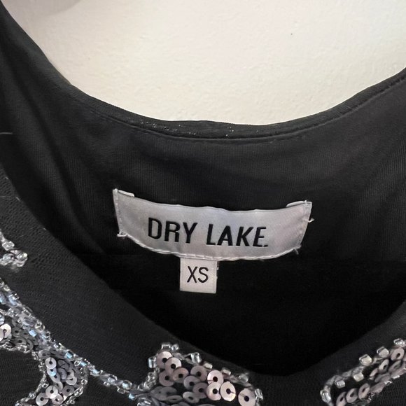 Dry Lake- Universe Sleeve Dress - Picture 3 of 6